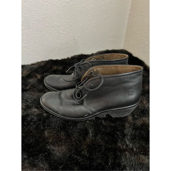 Fly London Ankle Boot Black Leather Womens 40 9.5 - Picture 1 of 6